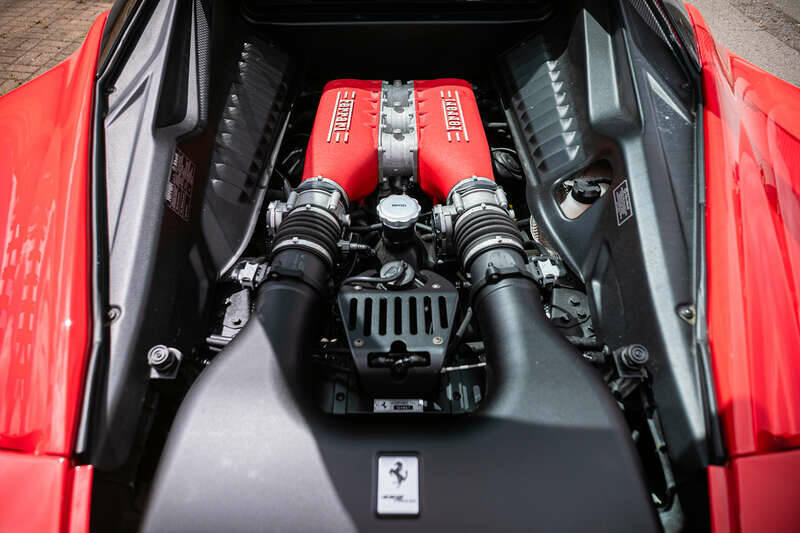Image 3/50 of Ferrari 458 Italia (2012)