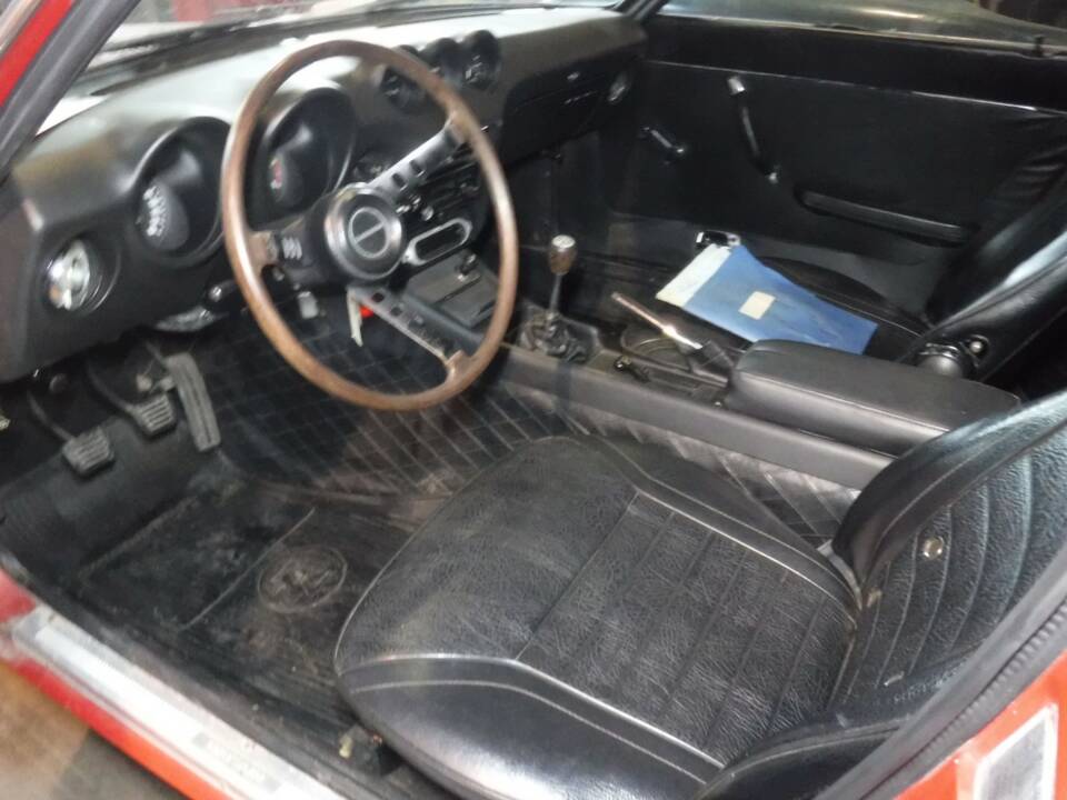 Image 38/48 of Datsun 240 Z (1971)