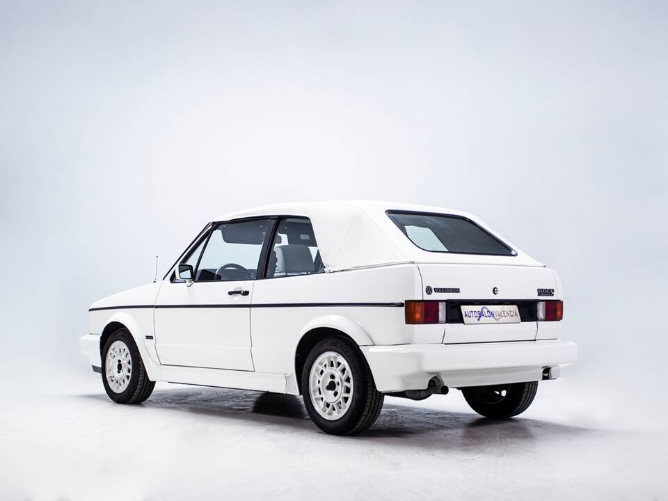 Image 13/37 of Volkswagen Golf Mk I Convertible 1.8 (1990)