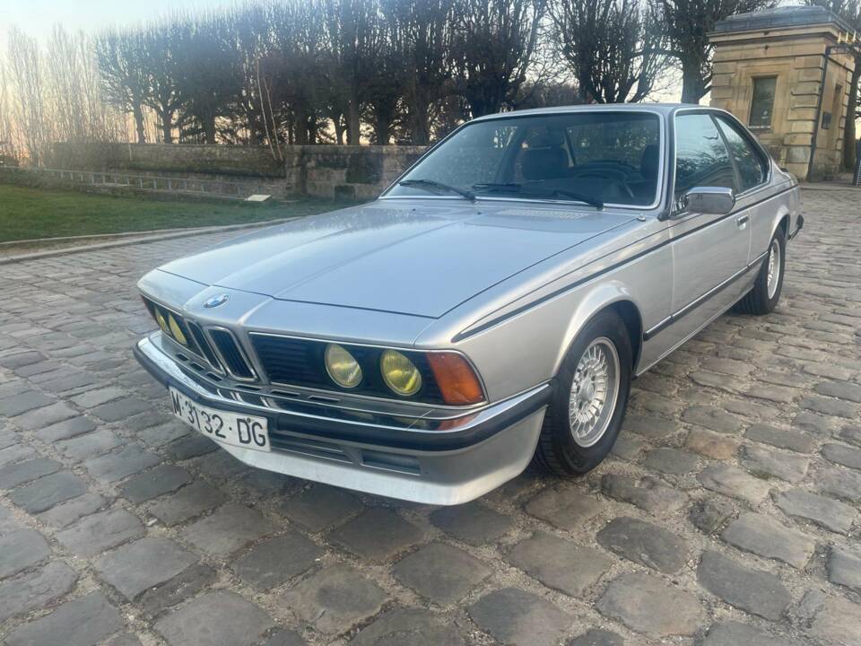 Immagine 2/37 di BMW 635 CSi (1979)
