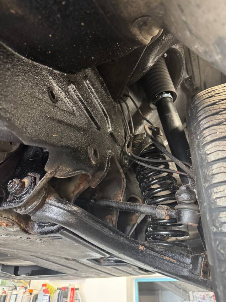 Image 10/32 of Mercedes-Benz 230 E (1987)