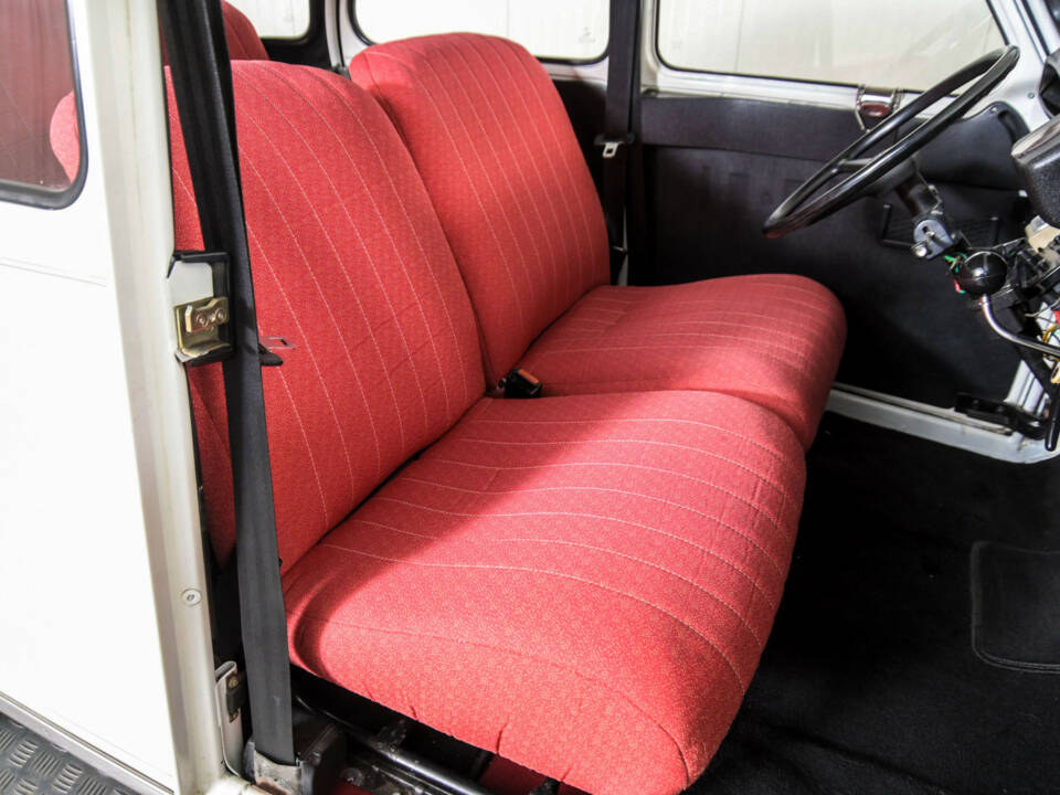 Image 24/50 de Citroën 2 CV 6 (1987)