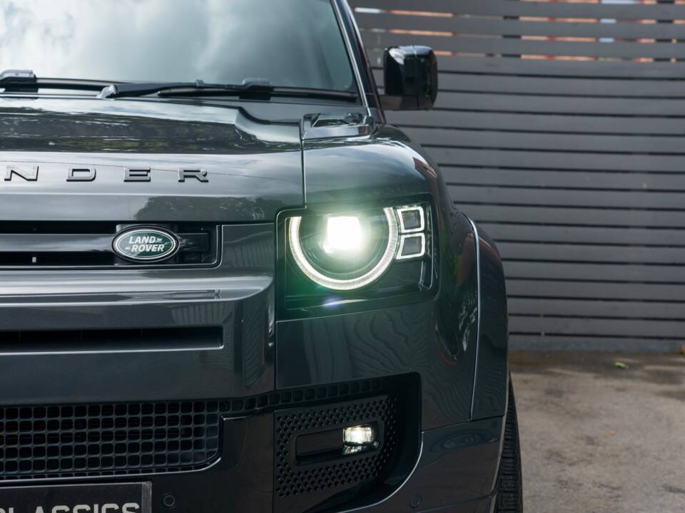 Image 18/61 de Land Rover Defender 110 D200 AWD (2023)