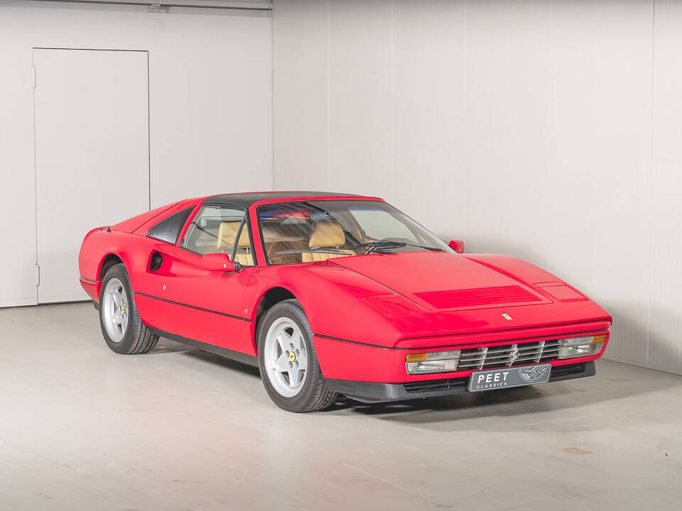 Bild 8/43 von Ferrari 328 GTS (1985)
