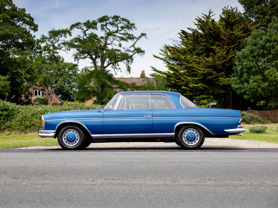 Bild 46/50 von Mercedes-Benz 300 SE (1965)