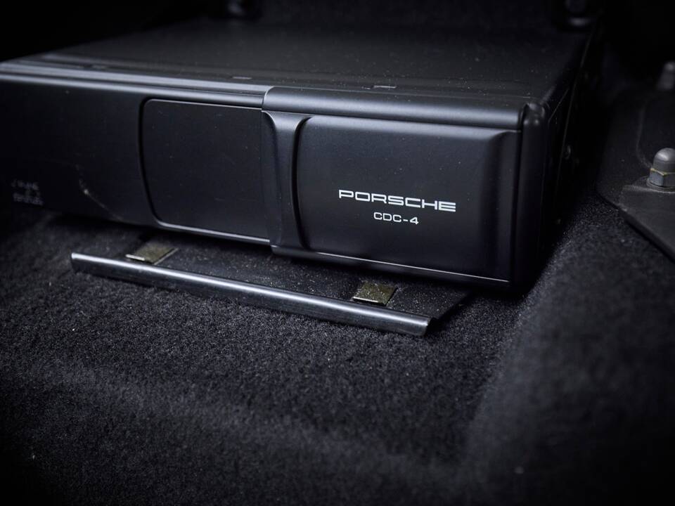 Bild 62/100 von Porsche 911 Carrera 4S (2004)