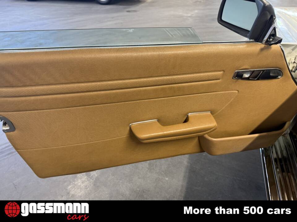 Image 11/15 of Mercedes-Benz 380 SL (1985)