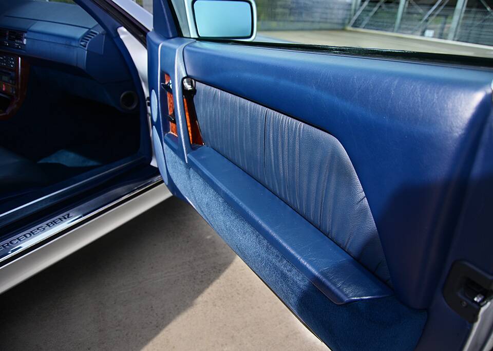 Image 10/18 de Mercedes-Benz SL 320 (1993)