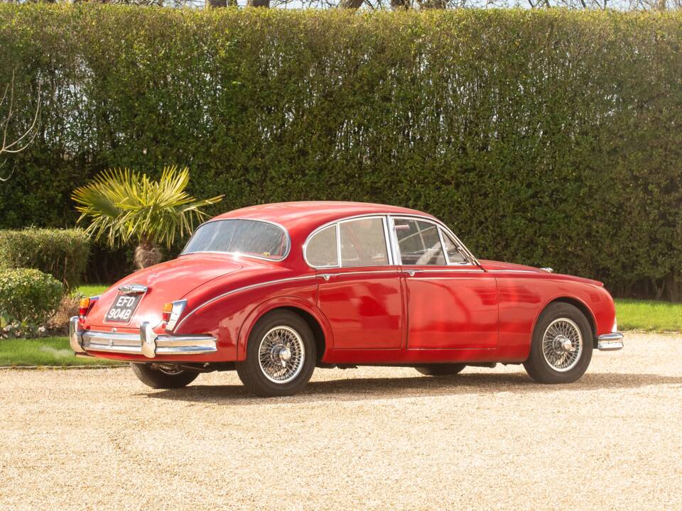 Image 11/50 of Jaguar Mk II 3.8 (1964)