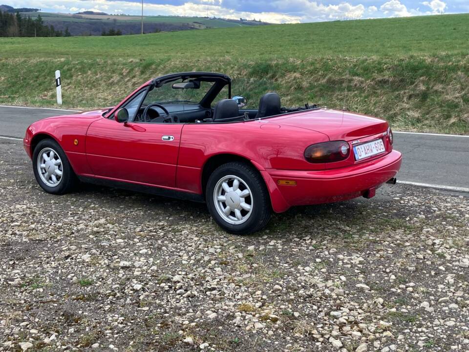 Immagine 4/8 di Mazda MX-5 1.6 (1991)