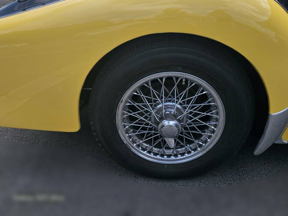 Image 7/12 of Triumph TR 3A (1961)