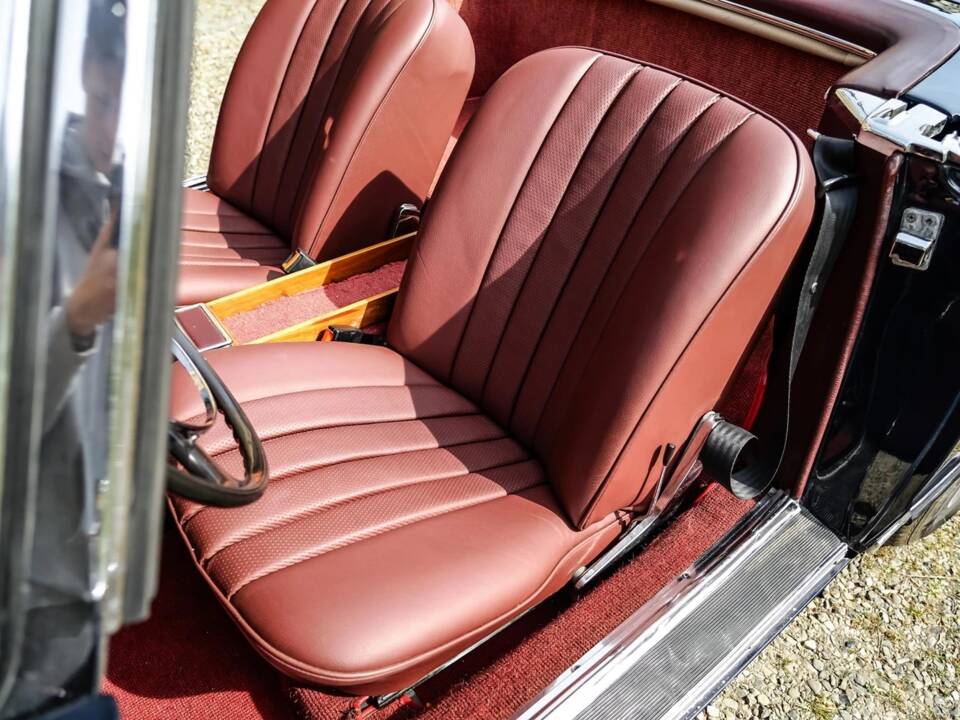 Afbeelding 3/12 van Mercedes-Benz 250 S (1967)