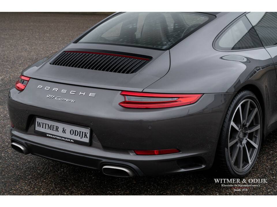 Bild 10/31 von Porsche 911 Carrera (2016)