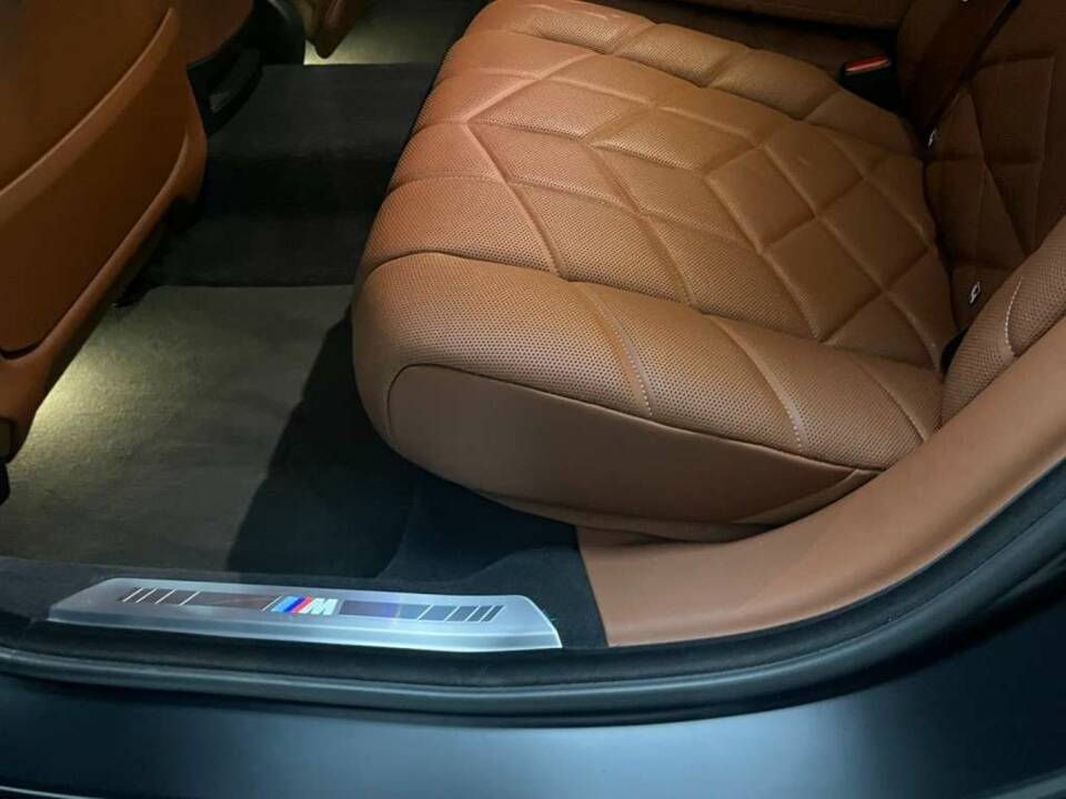 Image 15/50 de BMW i7 eDrive50 (2023)