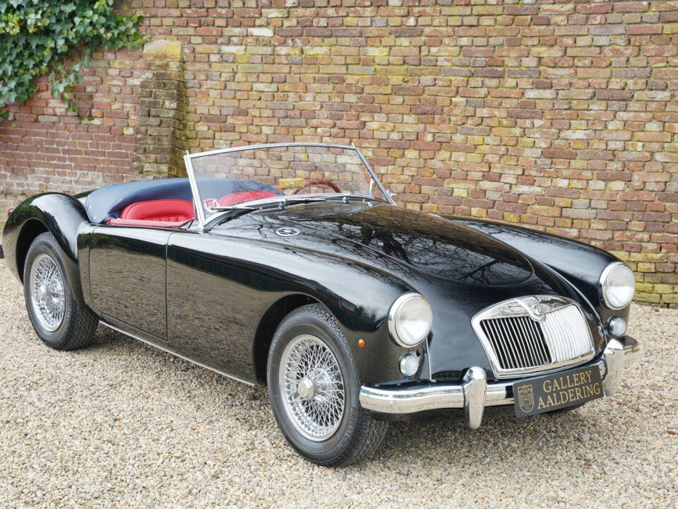 Image 41/50 of MG MGA 1500 (1956)