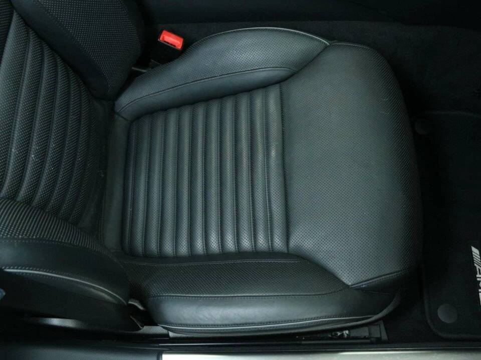 Bild 31/50 von Mercedes-Benz SL 500 (2015)