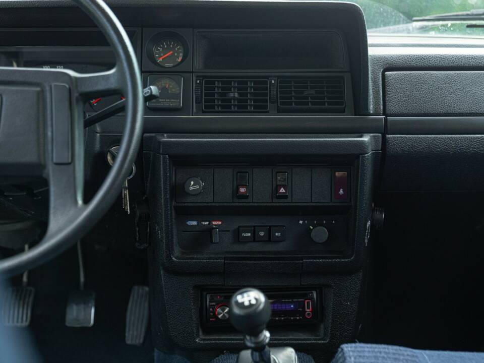 Bild 34/50 von Volvo 240 Diesel (1982)
