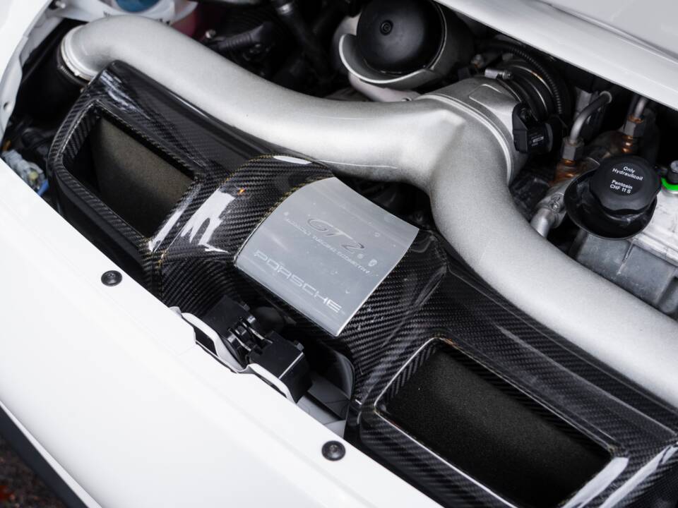 Bild 15/52 von Porsche 911 GT2 (2008)