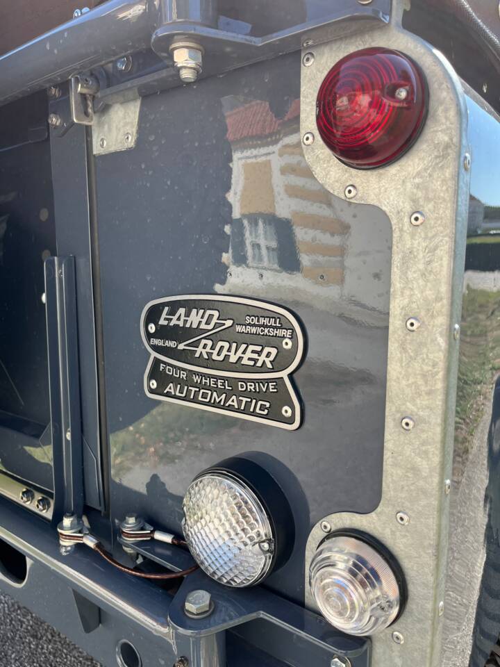 Bild 34/100 von Land Rover Defender 110 (2014)