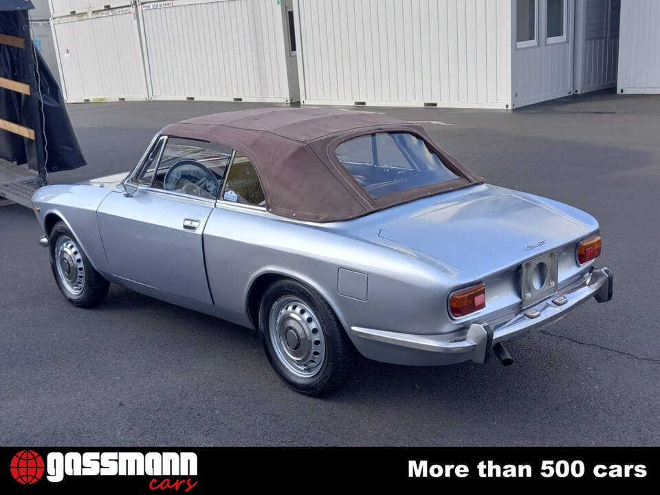 Image 13/15 de Alfa Romeo Giulia 1600 GTC (1965)