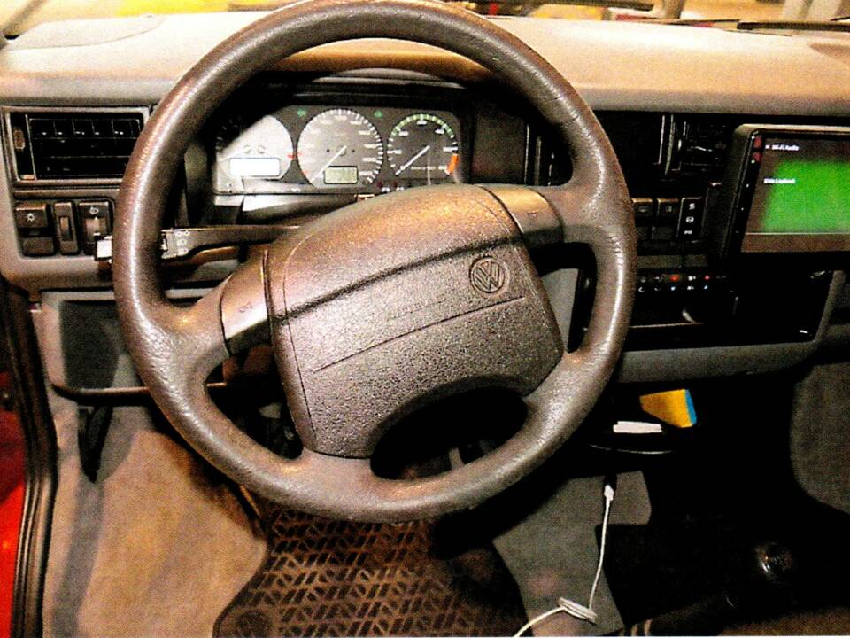 Afbeelding 9/12 van Volkswagen T4 Caravelle 2.5 Syncro (1995)