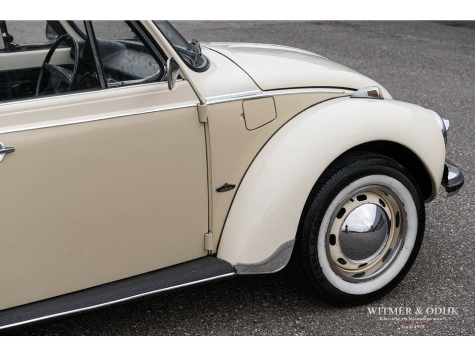 Bild 22/27 von Volkswagen Käfer 1303 LS (1974)