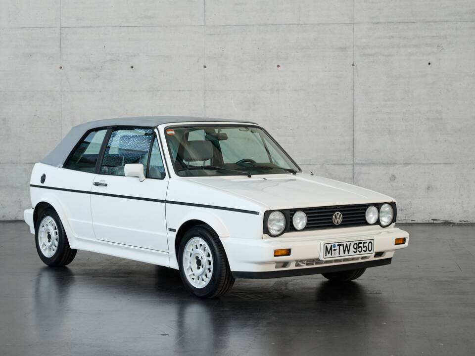 Image 24/50 of Volkswagen Golf Mk I Convertible 1.8 (1989)