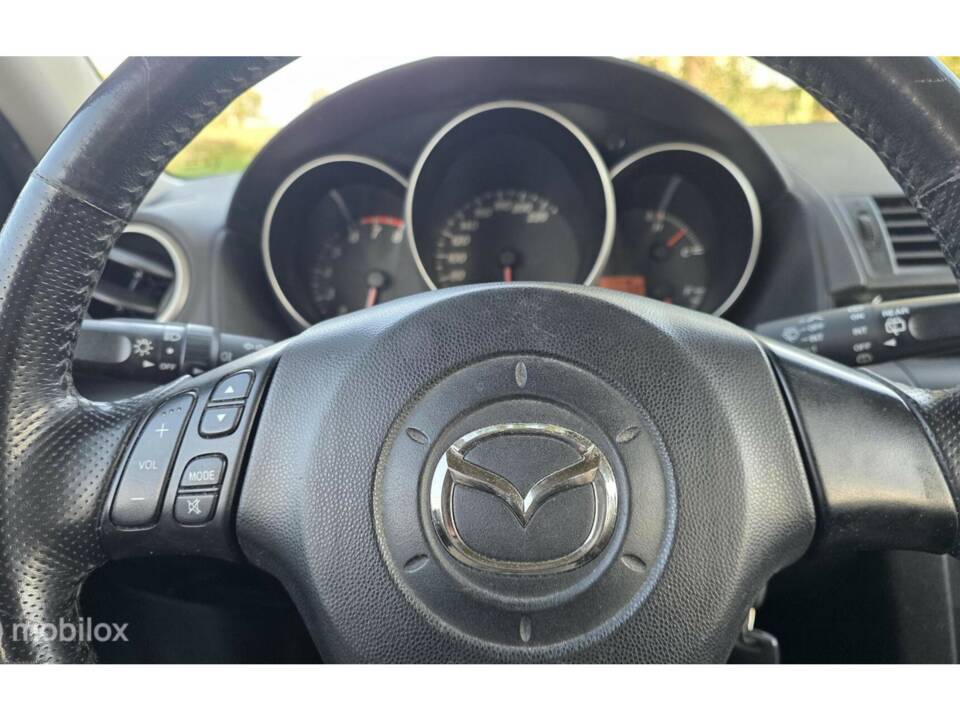 Image 17/30 of Mazda 3 - 1.6 (2005)
