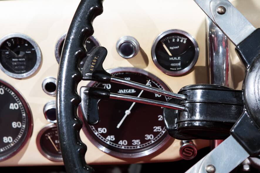 Image 15/18 of Talbot-Lago T26 Record (1947)