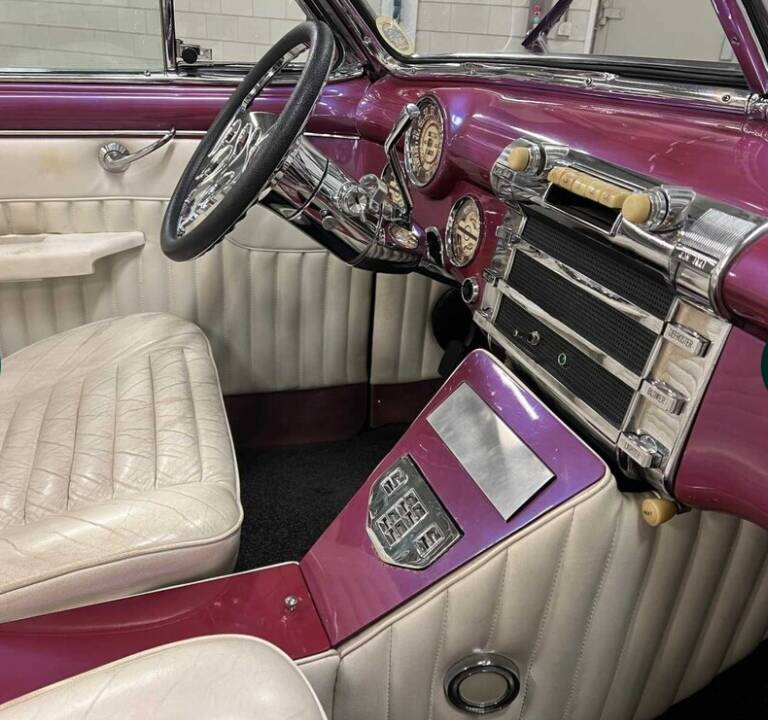 Bild 54/89 von Buick 50 Super Convertible (1947)