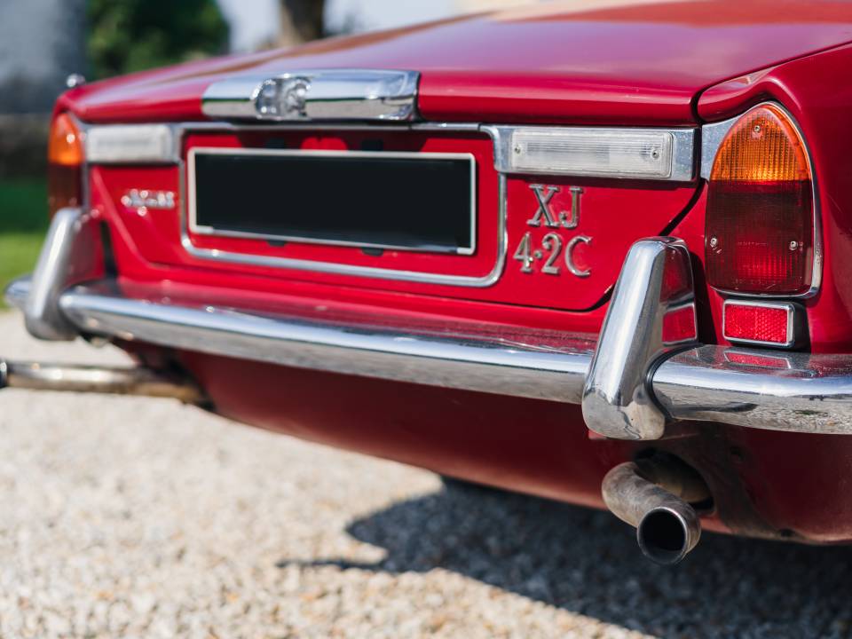 Imagen 11/16 de Jaguar XJ 6 C 4.2 (1975)