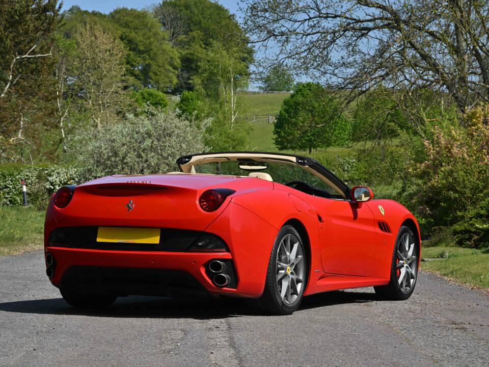 Afbeelding 30/50 van Ferrari California (2011)