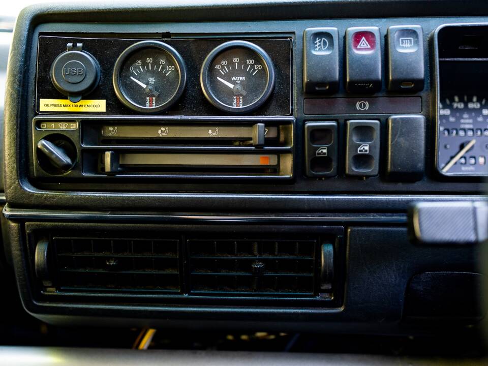 Bild 20/50 von Volkswagen Golf II GTi 1.8 (1991)