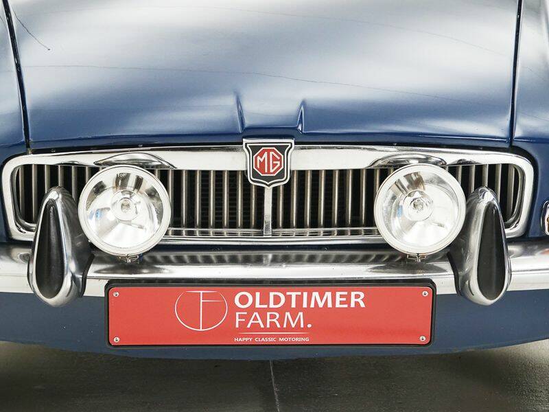Immagine 13/15 di MG MGB GT (1973)