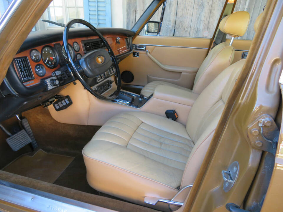 Bild 4/20 von Jaguar XJ 6 L 4.2 (1979)