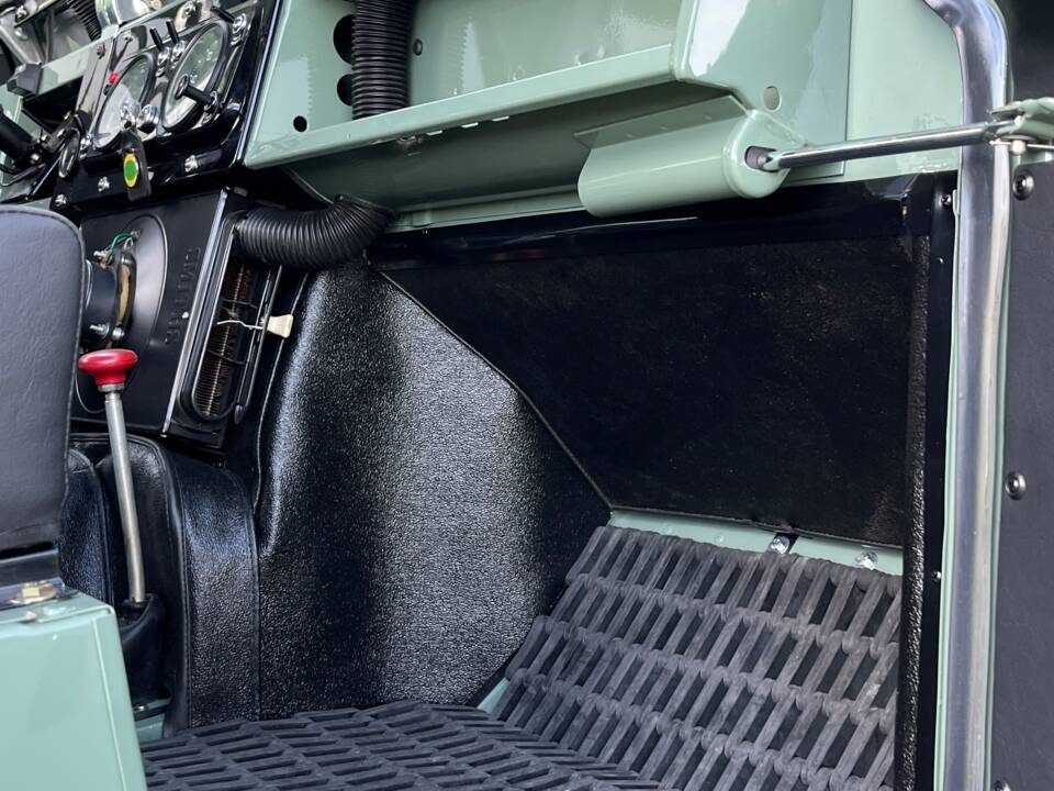 Imagen 63/99 de Land Rover 109 (1970)