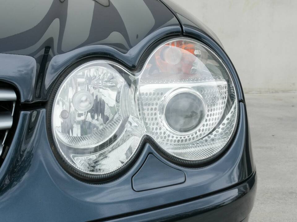 Image 41/45 de Mercedes-Benz SL 350 (2003)