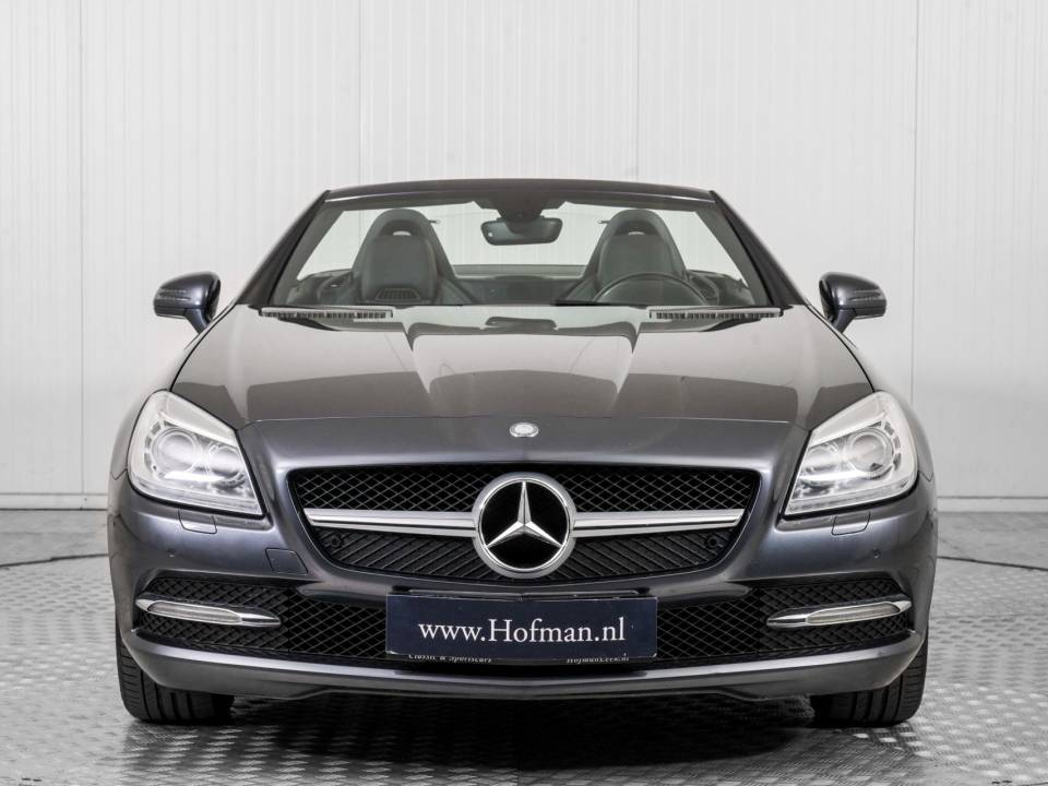 Afbeelding 16/50 van Mercedes-Benz SLK 200 (2011)
