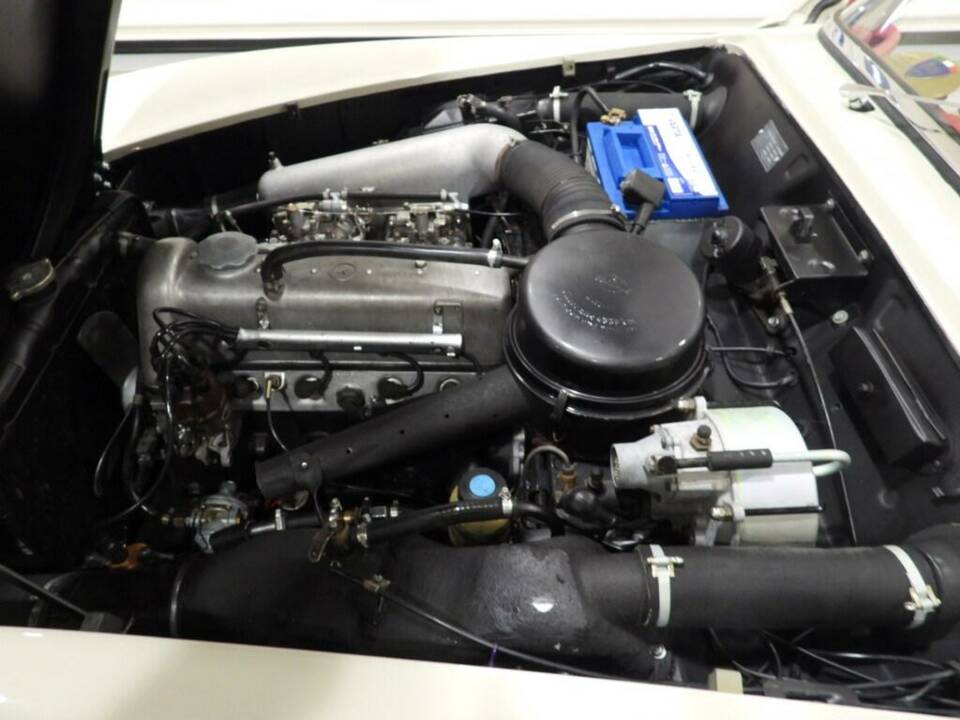 Image 9/15 of Mercedes-Benz 190 SL (1963)