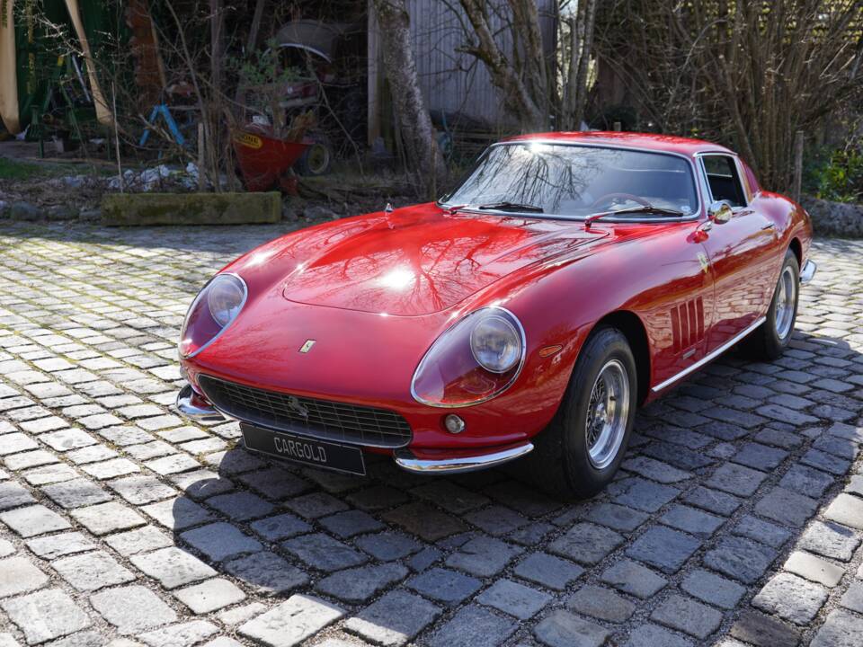 Image 27/52 of Ferrari 275 GTB (1965)