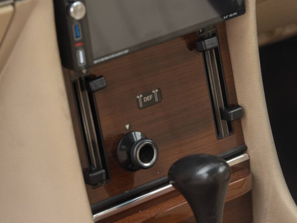 Bild 39/50 von Mercedes-Benz 350 SL (1979)