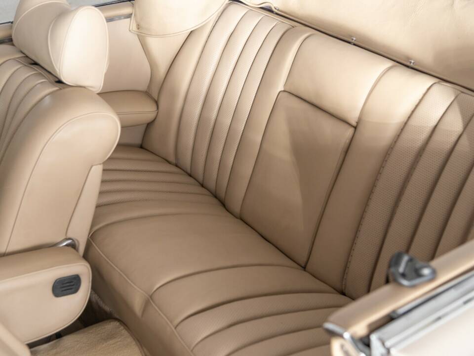 Bild 29/42 von Mercedes-Benz 280 SE 3,5 (1971)