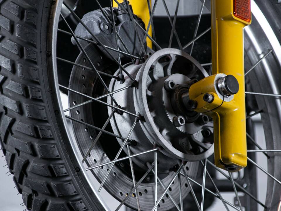 Image 44/50 of BMW DUMMY (1988)