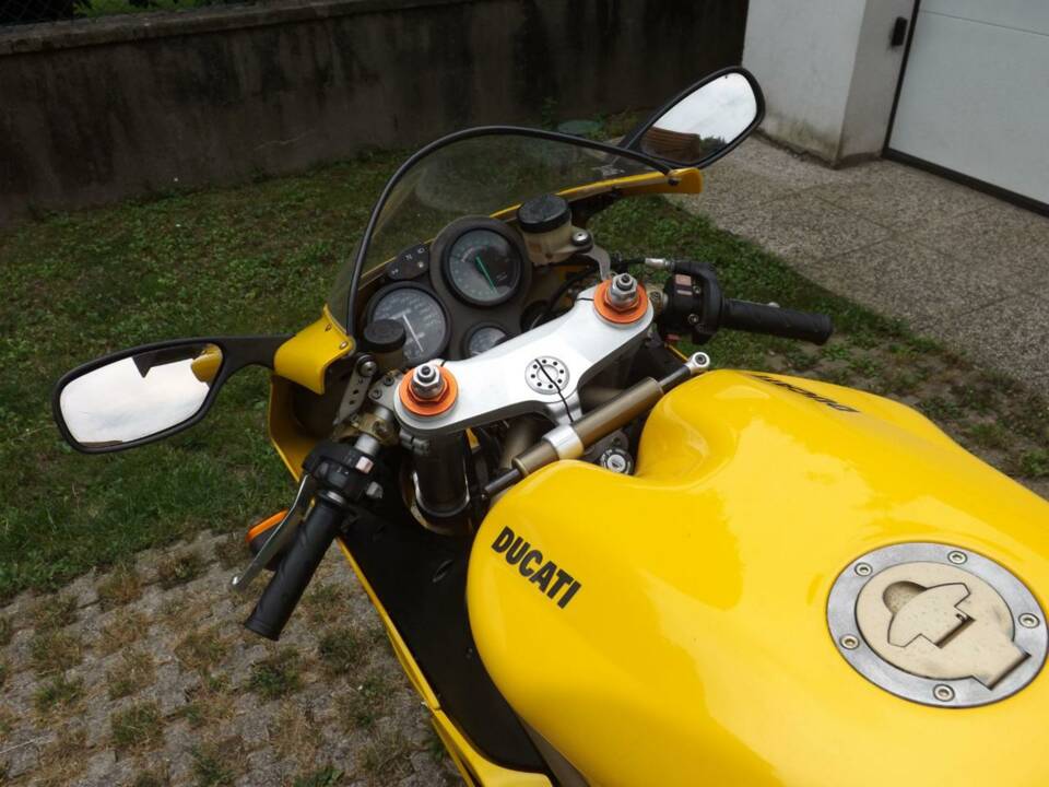 Immagine 32/50 di Ducati 748 Biposto (2000)