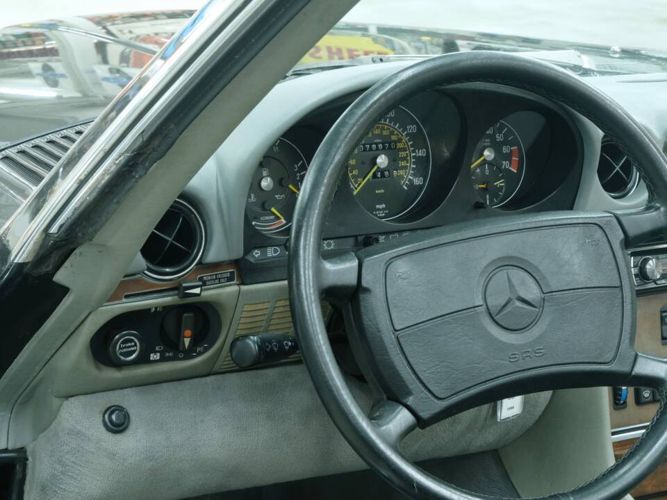 Image 35/50 de Mercedes-Benz 560 SL (1988)