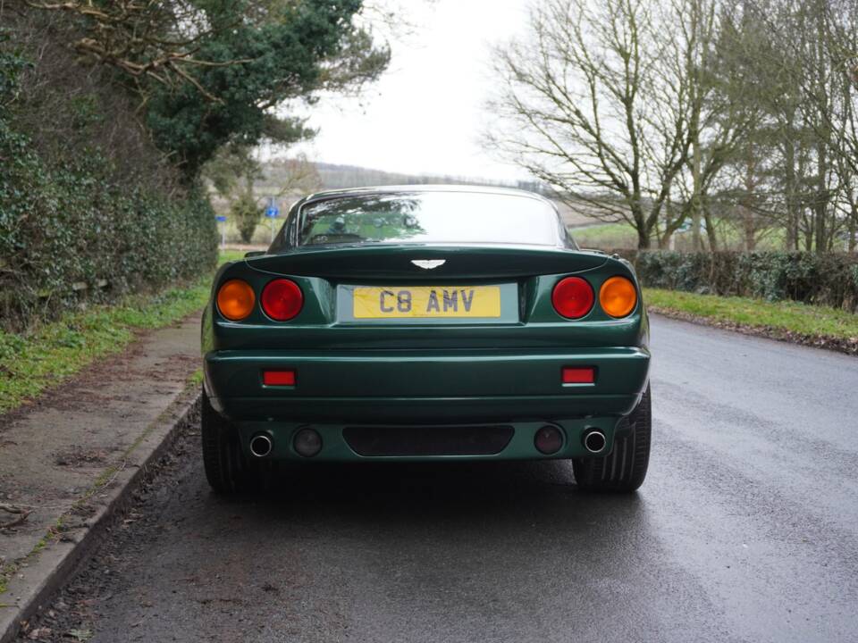 Image 5/19 of Aston Martin V8 Coupé (1996)