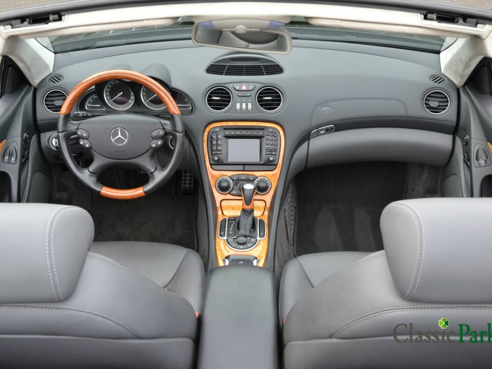 Immagine 13/50 di Mercedes-Benz SL 600 (2004)