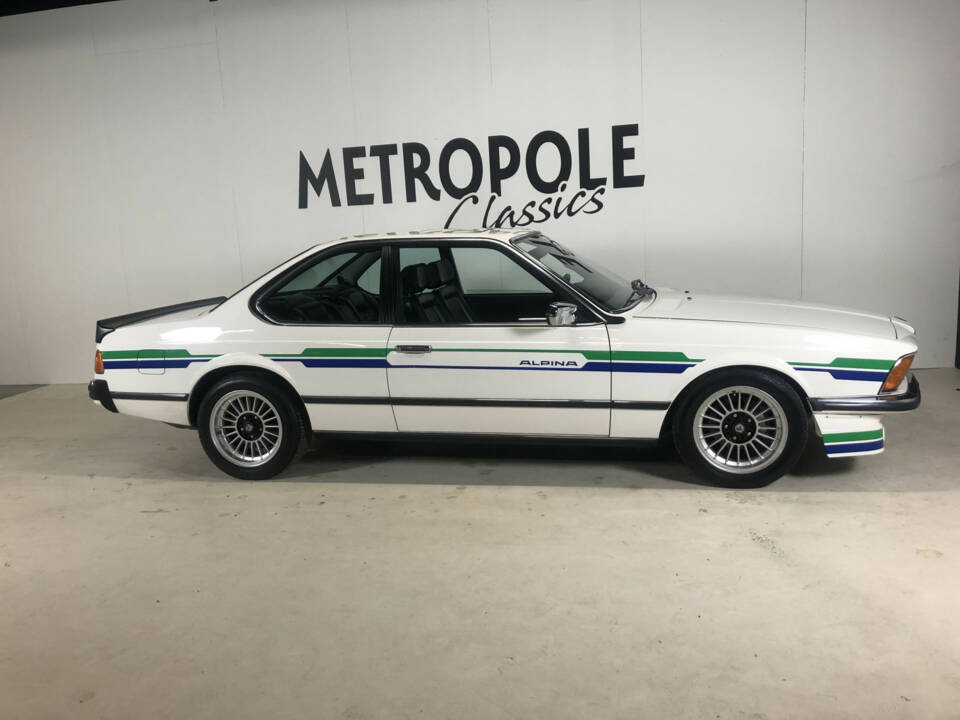 Image 4/33 de BMW 635 CSi (1981)