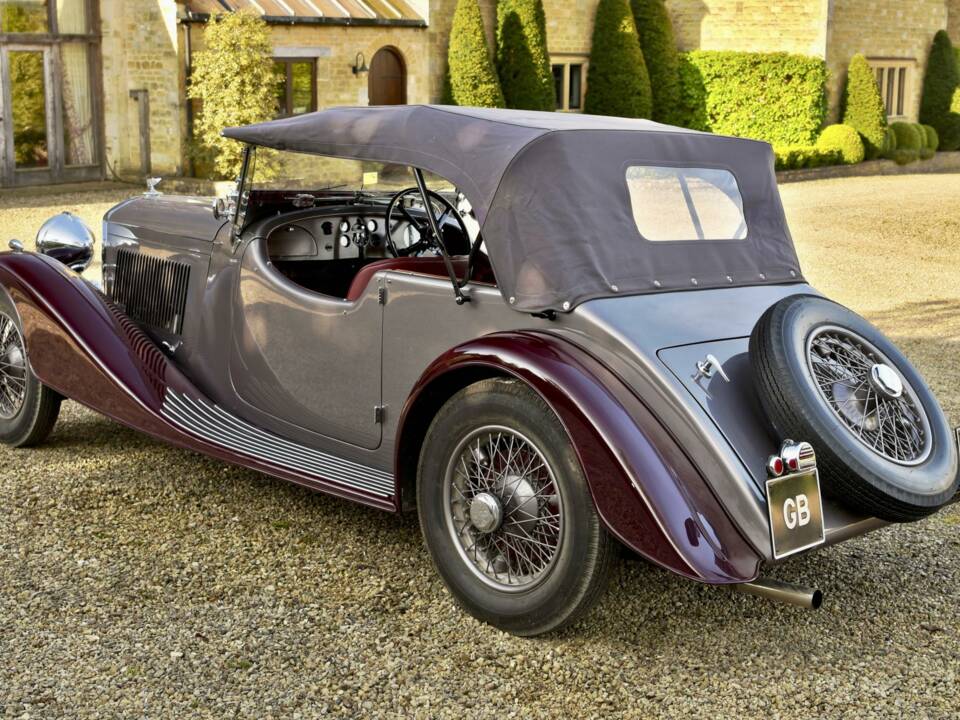 Image 13/35 of Bentley 3 1&#x2F;2 Litre (1934)