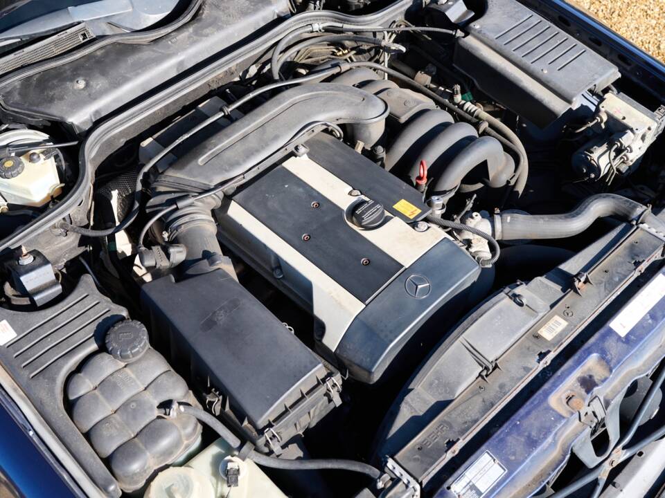 Image 5/50 of Mercedes-Benz SL 280 (1996)